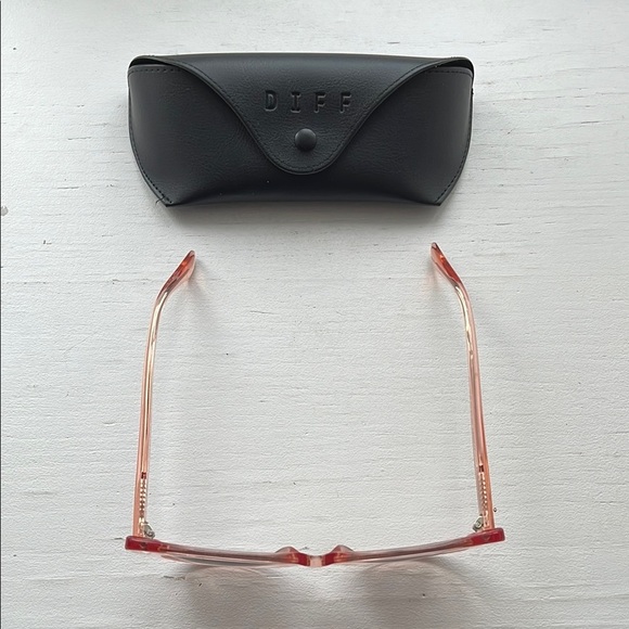 DIFF NWOT Raven Designer Cat Eye Sunglasses for Women UV400 Protection - Picture 4 of 11